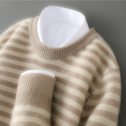 Winter Men'S Round Neck Color-Blocked Thick Knitted Sweater, Loose And Stylish, 100% Knitted Base Layer.