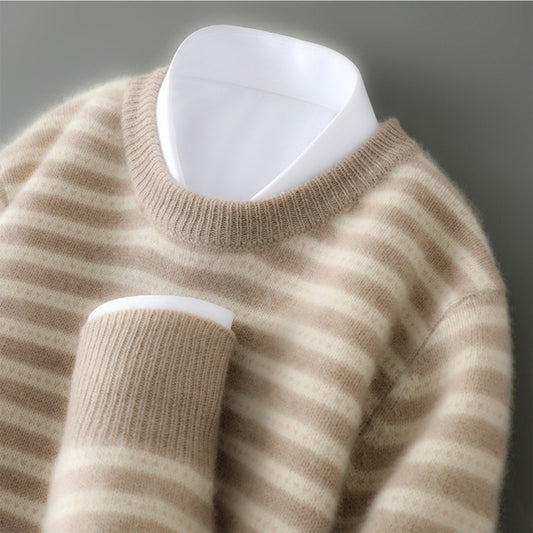 Winter Men'S Round Neck Color-Blocked Thick Knitted Sweater, Loose And Stylish, 100% Knitted Base Layer.