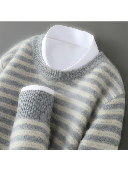 Winter Men'S Round Neck Color-Blocked Thick Knitted Sweater, Loose And Stylish, 100% Knitted Base Layer.