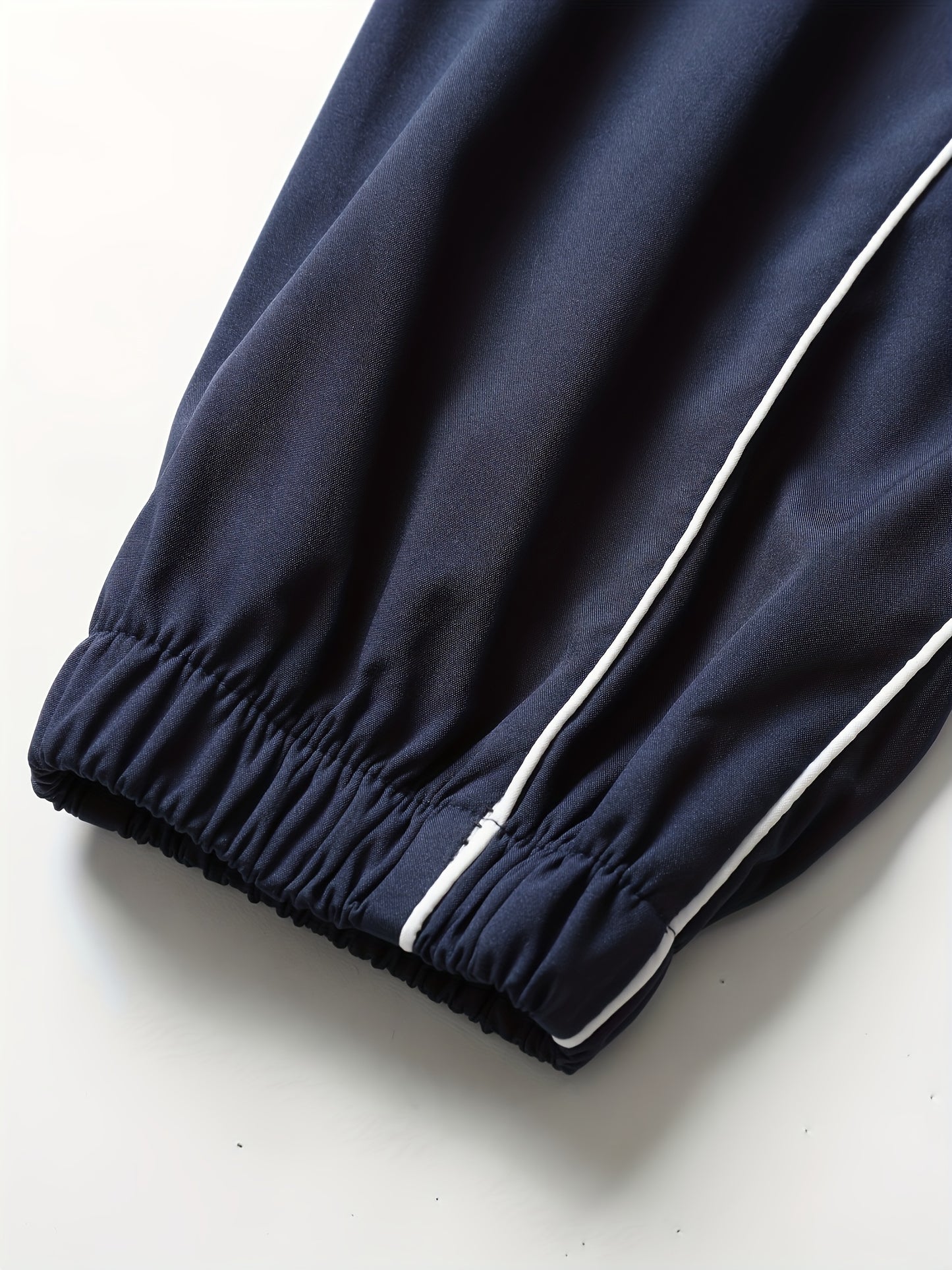 Men's Fashion Casual Drawstring Pants with Side Stripes, Breathable Comfort Long Trousers for Outdoor Activities and Sports Style